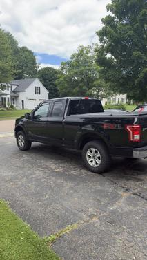 Black 2016 Ford F-150 XLT