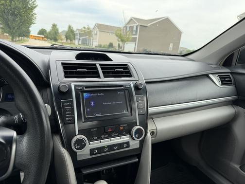 Black 2013 Toyota Camry LE