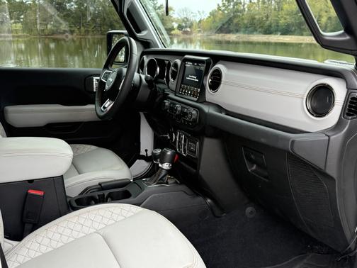 2023 Jeep Wrangler 4xe Sahara High Altitude