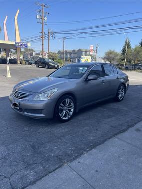 Gray 2008 INFINITI G35 Journey