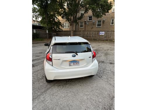 2016 Toyota Prius c One