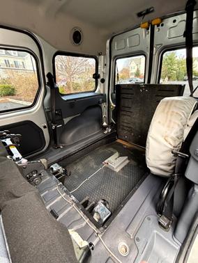 2011 Ford Transit Connect XLT Premium