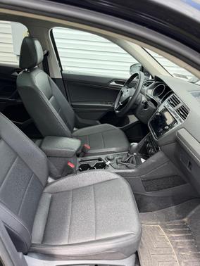Black 2020 Volkswagen Tiguan 2.0T SE