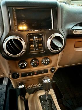 2011 Jeep Wrangler Unlimited Sahara