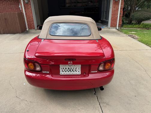 1999 Mazda MX-5 Miata Base