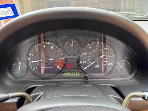 1999 Mazda MX-5 Miata Base