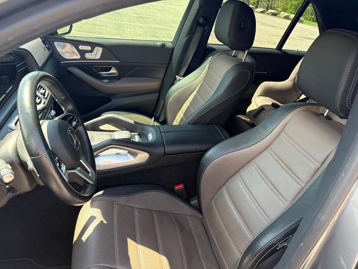 Gray 2020 Mercedes-Benz GLE 580 AWD 4MATIC