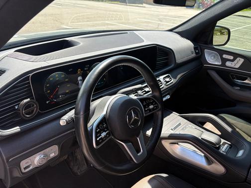 Gray 2020 Mercedes-Benz GLE 580 AWD 4MATIC