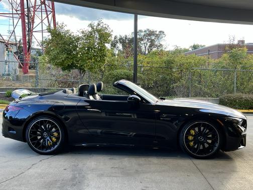 2022 Mercedes-Benz AMG SL 55 Base