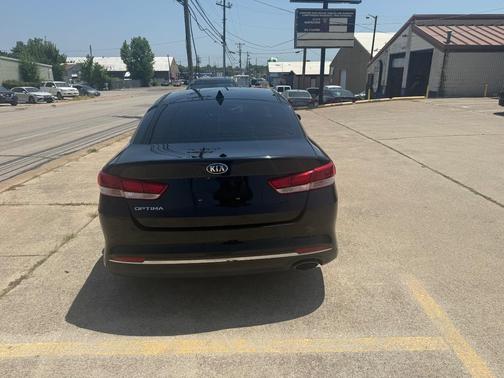 Black 2018 Kia Optima LX