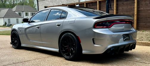 2016 Dodge Charger R/T Scat Pack