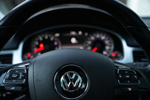 2016 Volkswagen Touareg VR6 Lux