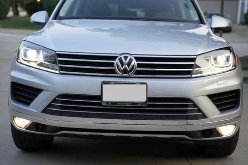 2016 Volkswagen Touareg VR6 Lux