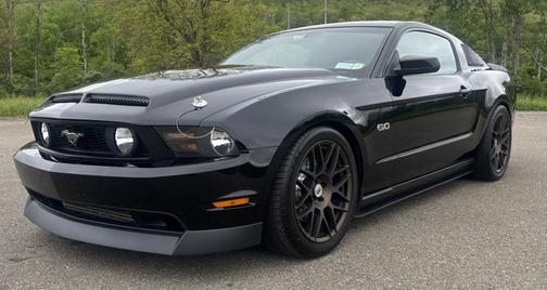 Black 2011 Ford Mustang GT Premium