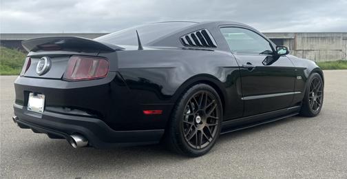 Black 2011 Ford Mustang GT Premium