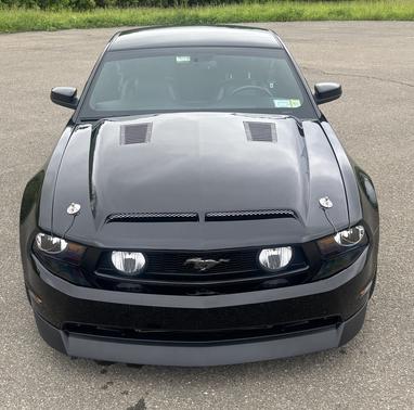 Black 2011 Ford Mustang GT Premium