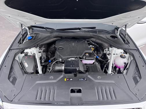 2026 Genesis GV70 2.5T