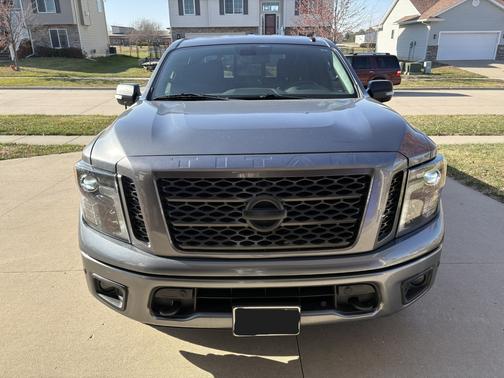 2019 Nissan Titan SV
