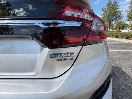 Silver 2019 Honda Clarity Plug-In Hybrid Touring