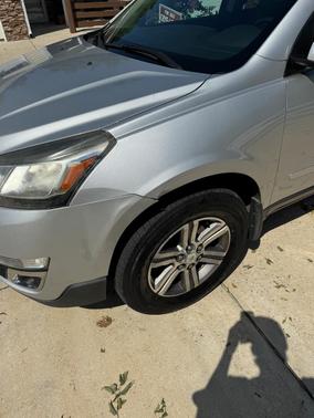 Silver 2017 Chevrolet Traverse 2LT