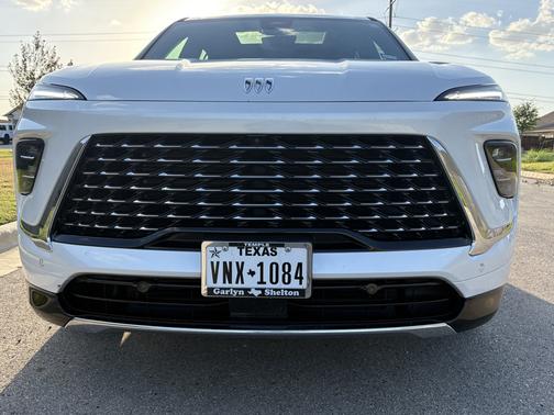 White 2025 Buick Enclave Avenir