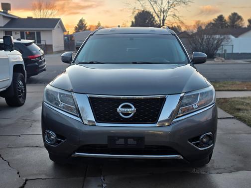 2015 Nissan Pathfinder SV