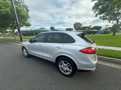 Silver 2013 Porsche Cayenne Cayenne S