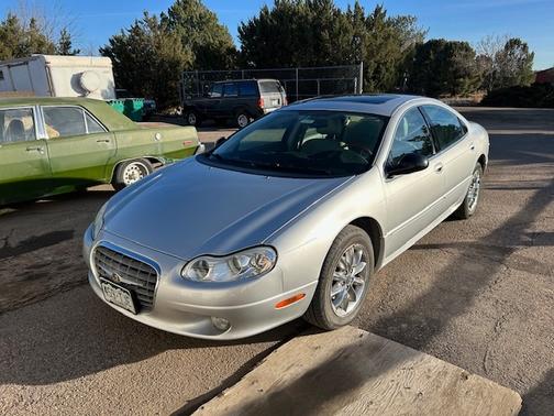 2004 Chrysler Concorde Limited