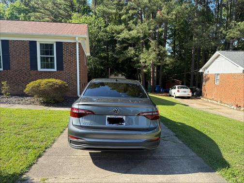 Gray 2022 Volkswagen Jetta 1.4T Sport
