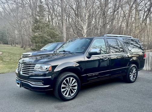 2017 Lincoln Navigator L Select