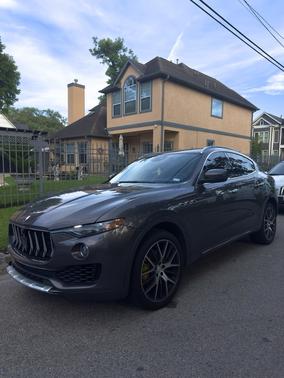2017 Maserati Levante Base