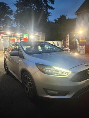 Silver 2018 Ford Focus SE
