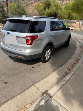 Silver 2016 Ford Explorer XLT