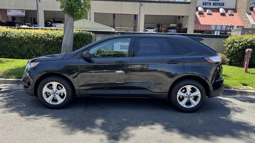 2015 Ford Edge SE