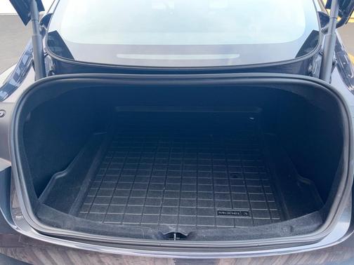 Gray 2024 Tesla Model 3 Long Range