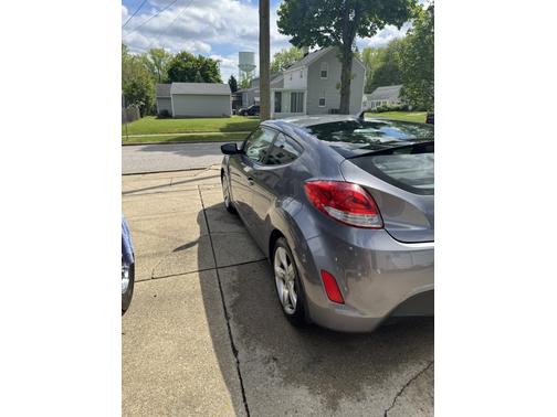 2012 Hyundai Veloster Base