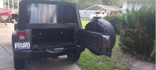 2016 Jeep Wrangler Willys Wheeler