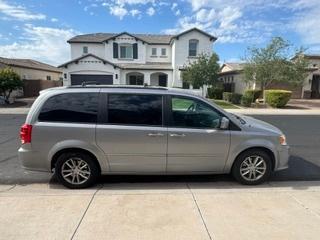 Silver 2016 Dodge Grand Caravan SXT