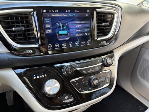 2018 Chrysler Pacifica Hybrid Touring L