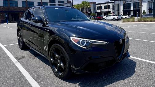 2022 Alfa Romeo Stelvio Veloce