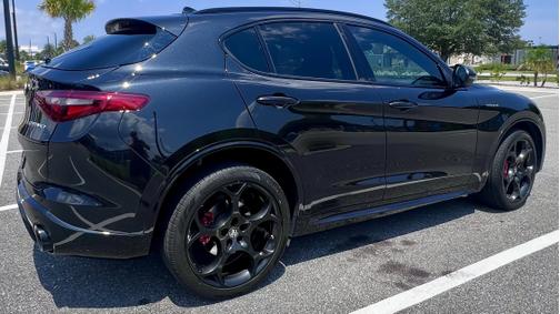 2022 Alfa Romeo Stelvio Veloce