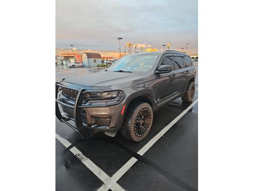 2022 Jeep Grand Cherokee L Altitude