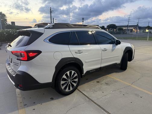 White 2024 Subaru Outback Touring