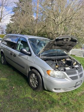 2005 Dodge Grand Caravan SE