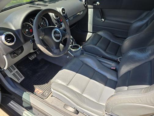2003 Audi TT quattro