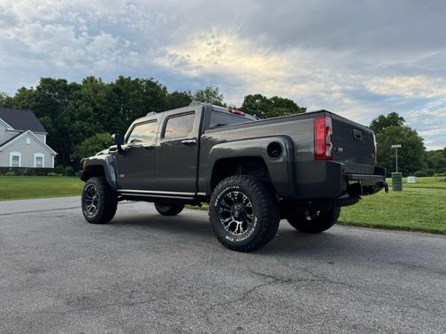 2009 Hummer H3T Alpha