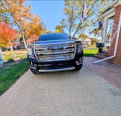 Blue 2023 GMC Yukon XL SLT