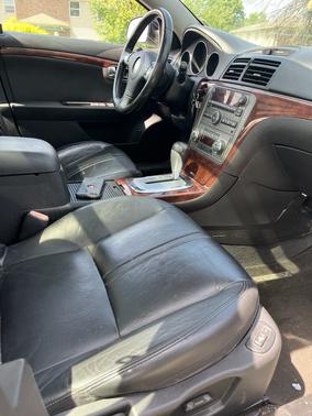 Black 2007 Saturn Aura XR