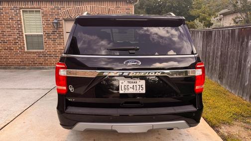 Black 2018 Ford Expedition XLT