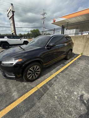 Black 2020 Volvo XC90 T6 Momentum